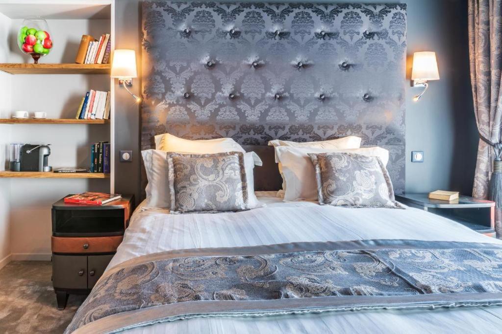 Brit Hotel Privilege Lisieux - La Villa Des Arts Εξωτερικό φωτογραφία