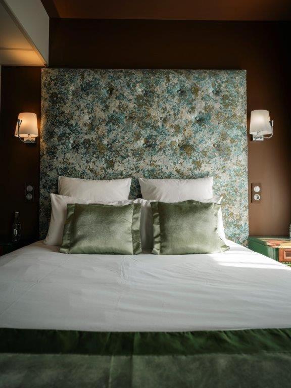 Brit Hotel Privilege Lisieux - La Villa Des Arts Εξωτερικό φωτογραφία