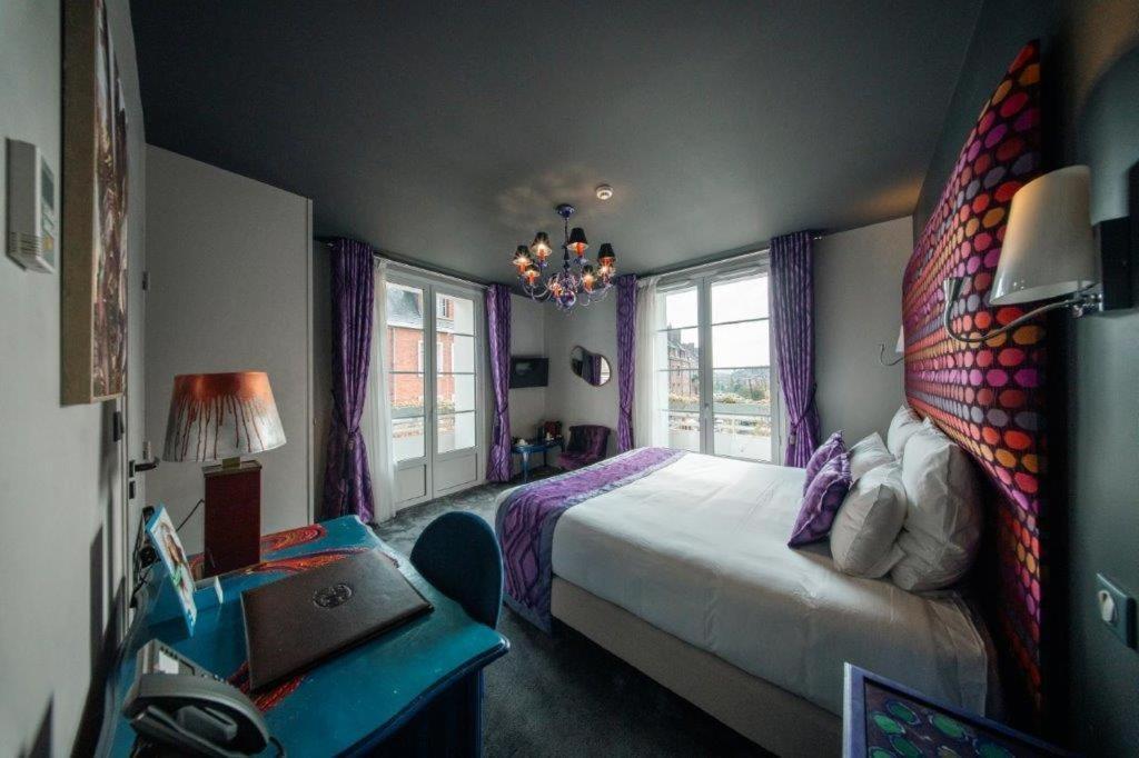 Brit Hotel Privilege Lisieux - La Villa Des Arts Εξωτερικό φωτογραφία