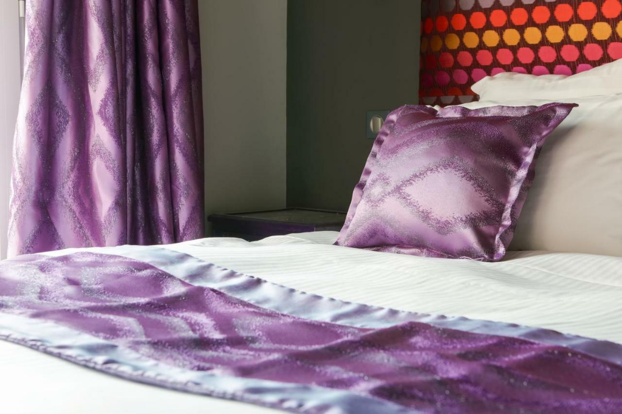 Brit Hotel Privilege Lisieux - La Villa Des Arts Εξωτερικό φωτογραφία