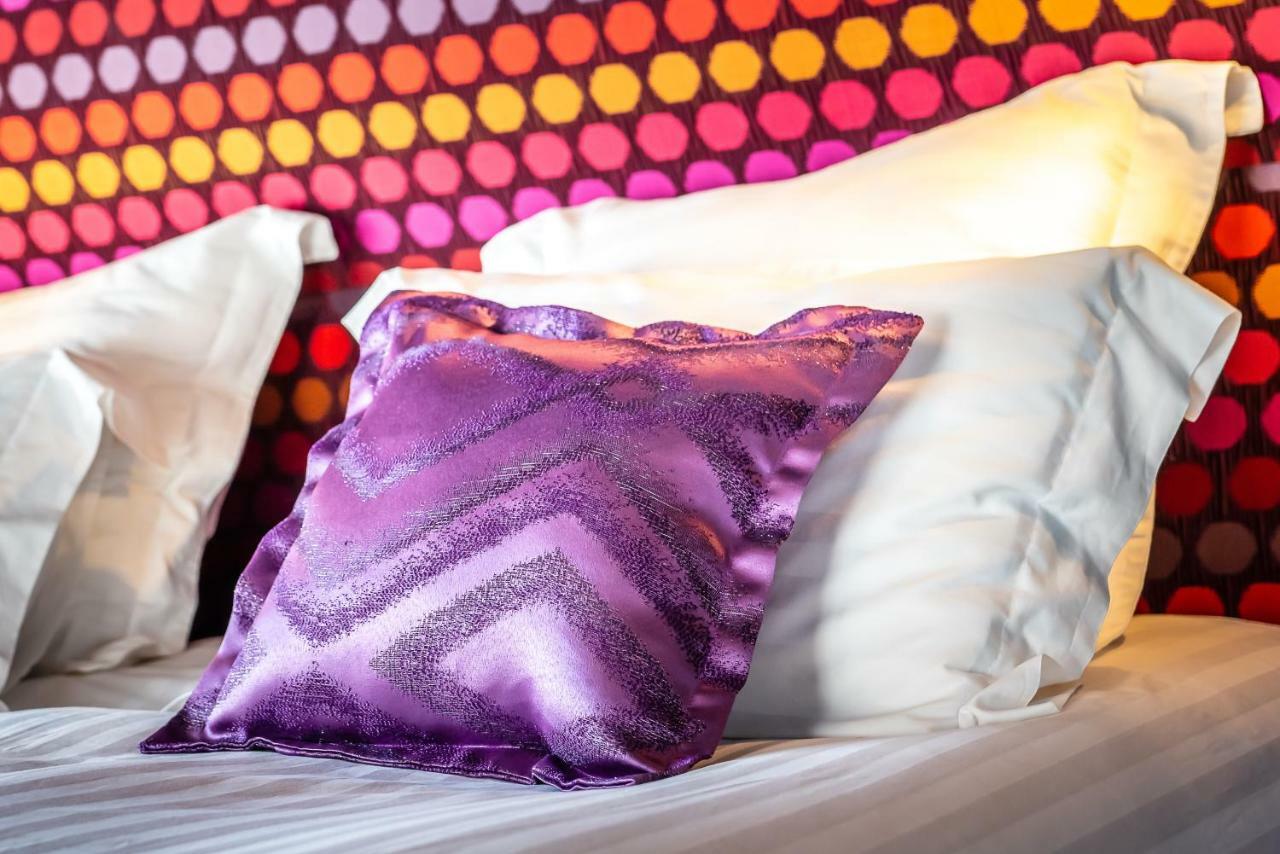 Brit Hotel Privilege Lisieux - La Villa Des Arts Εξωτερικό φωτογραφία